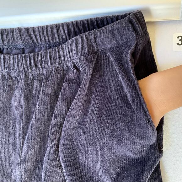 Lands' End Women Casual Velvet Pants size L/P (14/16). Purple - Picture 7 of 10